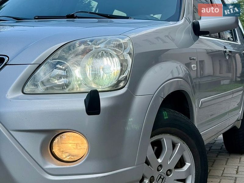Внедорожник / Кроссовер Honda CR-V 2005 в Харькове