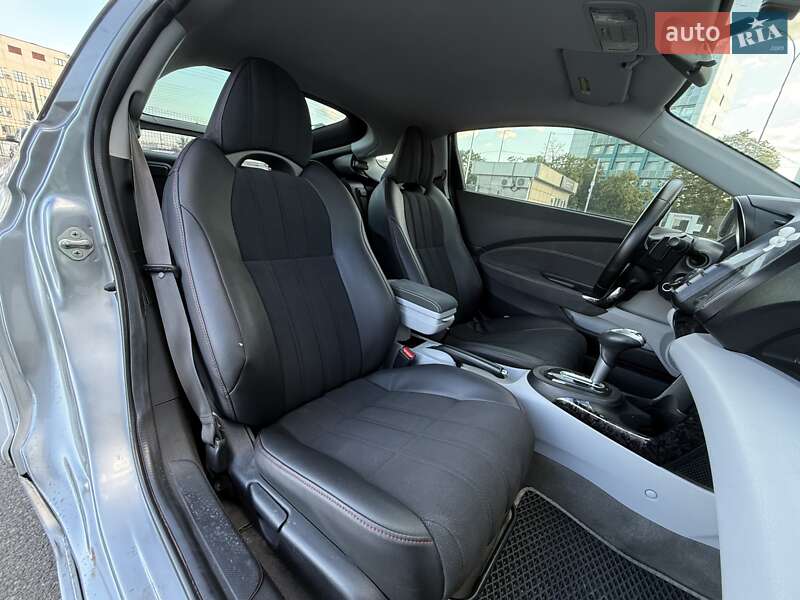 Хэтчбек Honda CR-Z 2010 в Киеве