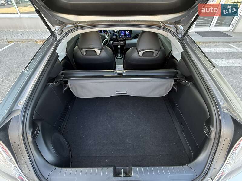 Хэтчбек Honda CR-Z 2010 в Киеве