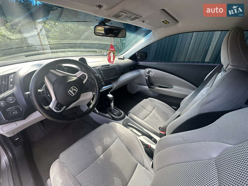 Хэтчбек Honda CR-Z 2010 в Киеве