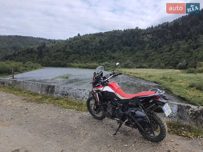 Мотоцикл Позашляховий (Enduro) Honda CRF 1000L Africa Twin 2017 в Львові