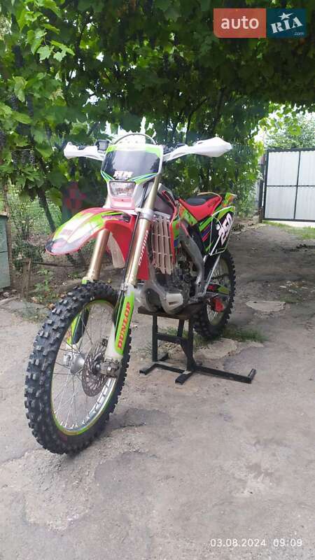 Мотоцикл Внедорожный (Enduro) Honda CRF 250R 2013 в 