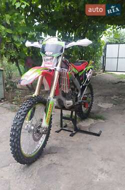 Мотоцикл Внедорожный (Enduro) Honda CRF 250R 2013 в 