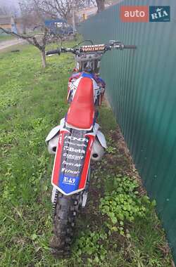 Мотоцикл Кросс Honda CRF 250R 2016 в 