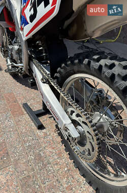 Мотоцикл Кросс Honda CRF 250R 2013 в 