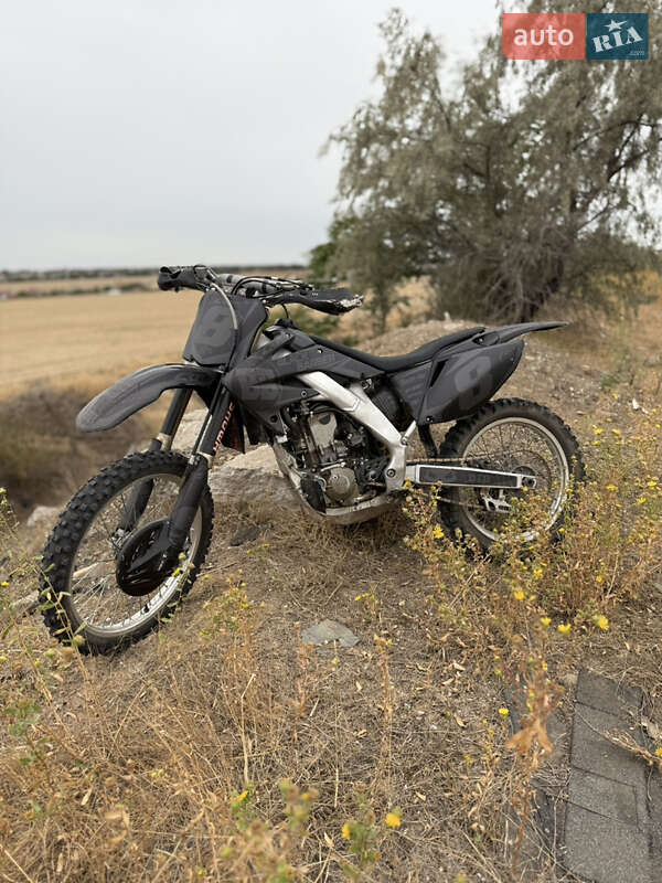 Мотоцикл Кросс Honda CRF 250R 2009 в Авангарде