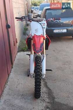 Мотоцикл Кросс Honda CRF 450R 2014 в 