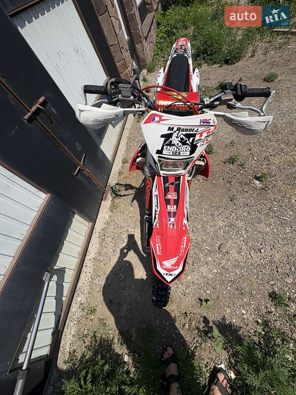 Мотоцикл Внедорожный (Enduro) Honda CRF 450R 2014 в Хусте
