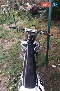 Мотоцикл Кросс Honda CRF 450R 2011 в 
