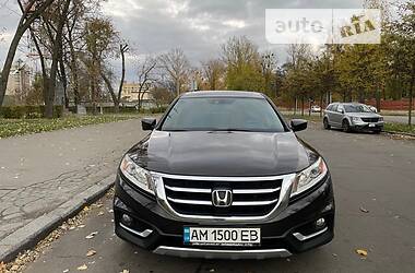 Внедорожник / Кроссовер Honda Crosstour 2014 в Киеве