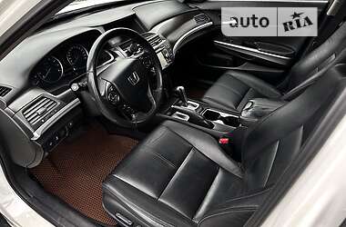 Позашляховик / Кросовер Honda Crosstour 2013 в 