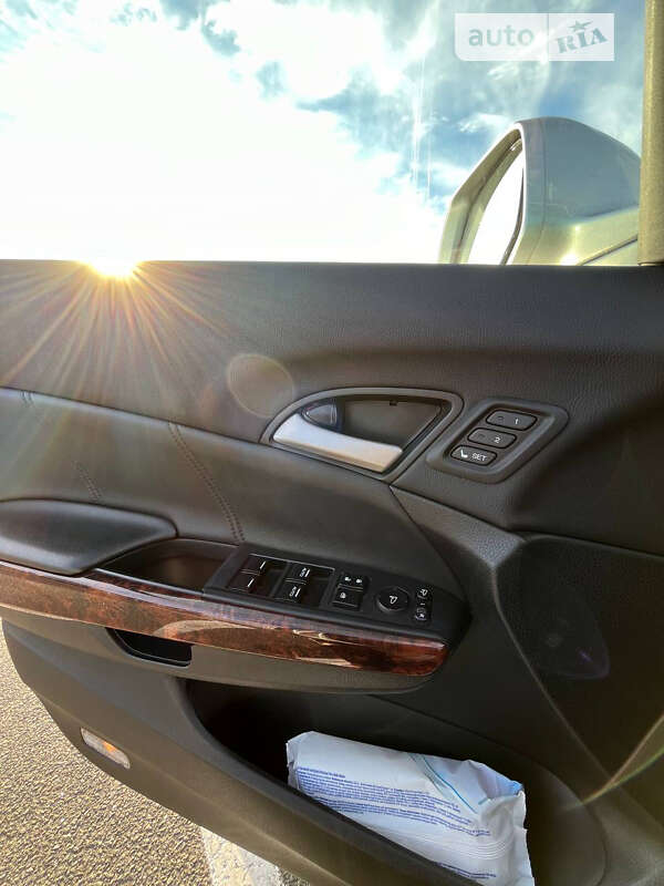 Внедорожник / Кроссовер Honda Crosstour 2011 в Киеве