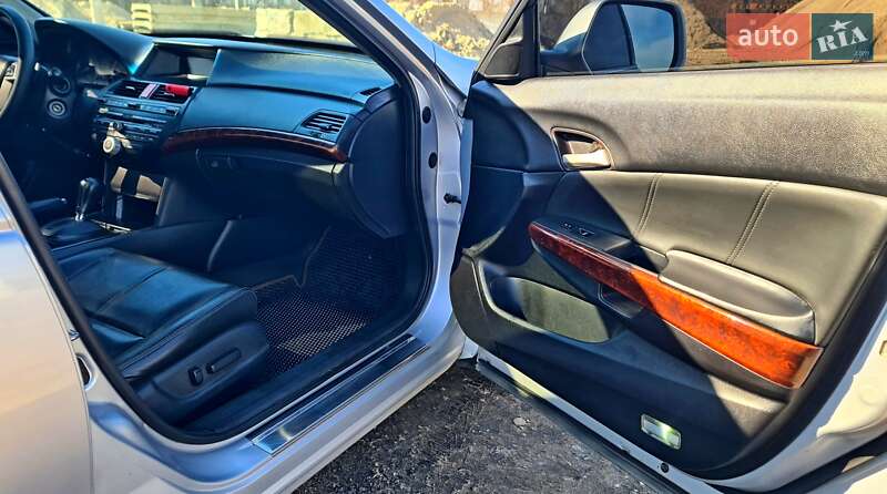 Внедорожник / Кроссовер Honda Crosstour 2011 в Житомире