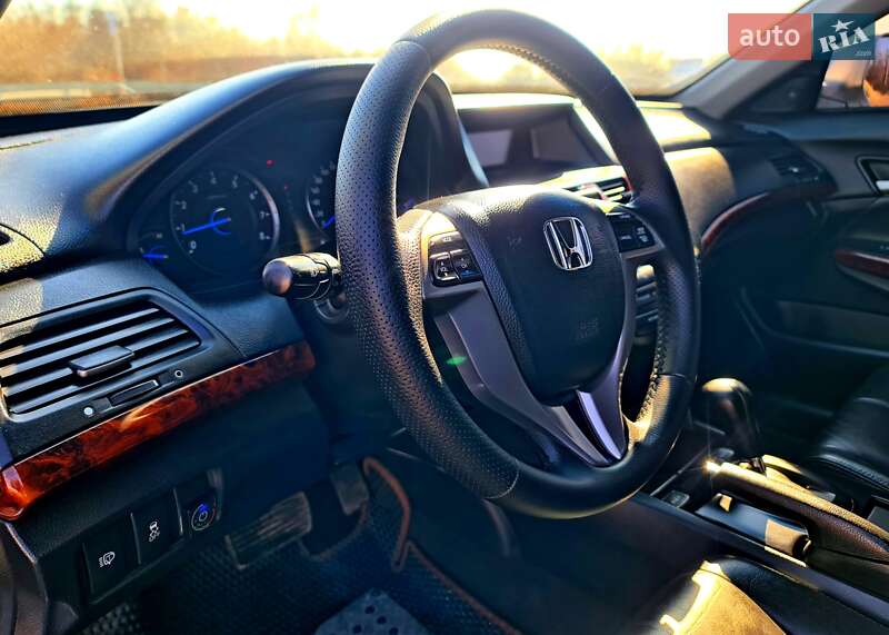 Внедорожник / Кроссовер Honda Crosstour 2011 в Житомире