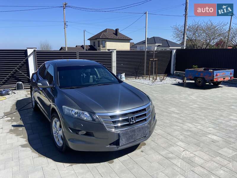 Внедорожник / Кроссовер Honda Crosstour 2012 в Черновцах