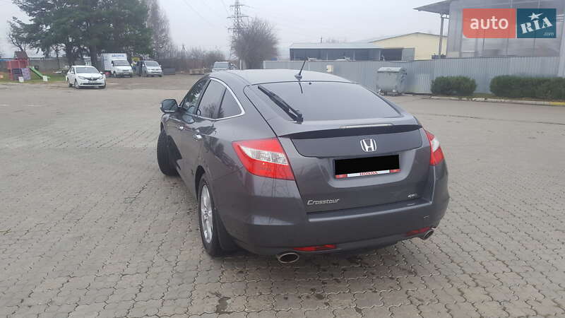Внедорожник / Кроссовер Honda Crosstour 2012 в Черновцах