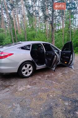Внедорожник / Кроссовер Honda Crosstour 2011 в 
