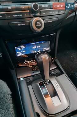 Внедорожник / Кроссовер Honda Crosstour 2011 в 