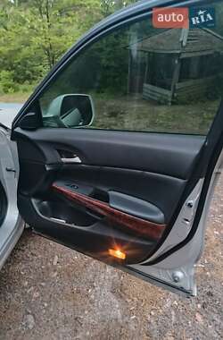 Внедорожник / Кроссовер Honda Crosstour 2011 в 