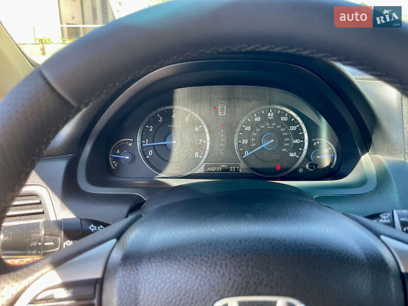 Позашляховик / Кросовер Honda Crosstour 2010 в Чернівцях