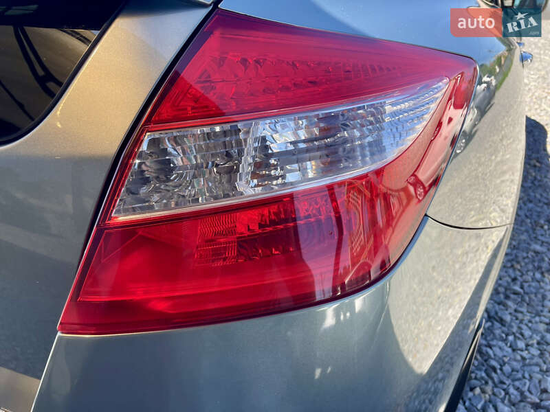 Позашляховик / Кросовер Honda Crosstour 2010 в Чернівцях