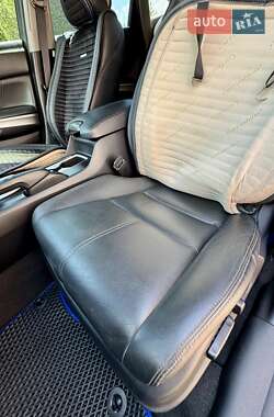 Внедорожник / Кроссовер Honda Crosstour 2013 в 