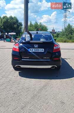 Внедорожник / Кроссовер Honda Crosstour 2014 в 
