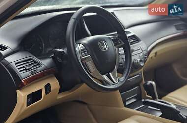 Позашляховик / Кросовер Honda Crosstour 2012 в 