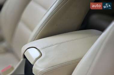 Позашляховик / Кросовер Honda Crosstour 2012 в 