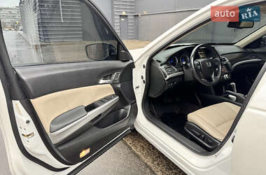 Позашляховик / Кросовер Honda Crosstour 2014 в  фото 15 Позашляховик / Кросовер Honda Crosstour 2014 в