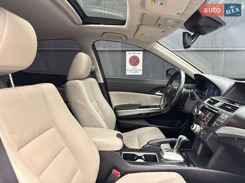 Внедорожник / Кроссовер Honda Crosstour 2014 в Киеве