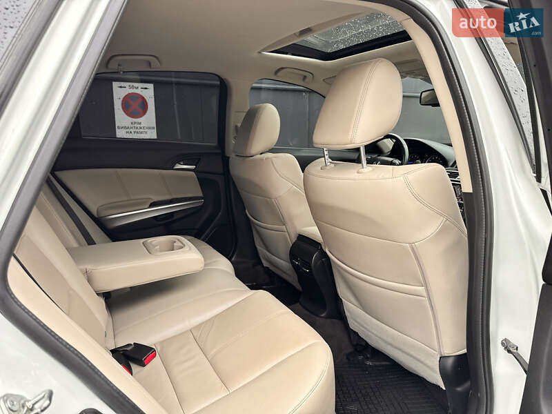 Внедорожник / Кроссовер Honda Crosstour 2014 в Киеве