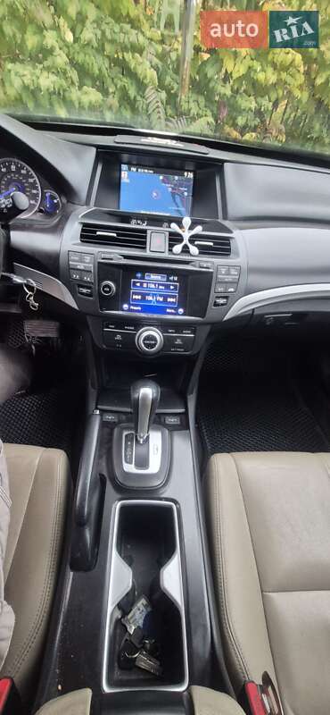 Внедорожник / Кроссовер Honda Crosstour 2013 в Черкассах фото 6 Внедорожник / Кроссовер Honda Crosstour 2013 в Черкассах