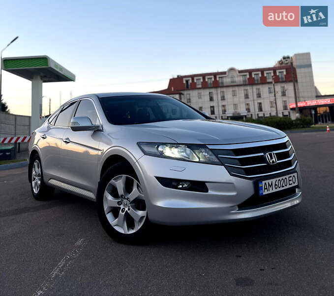 Внедорожник / Кроссовер Honda Crosstour 2012 в 