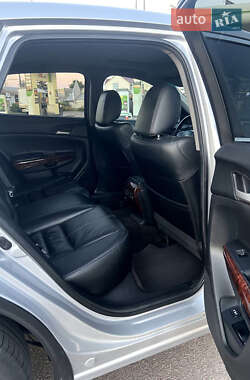 Внедорожник / Кроссовер Honda Crosstour 2012 в 