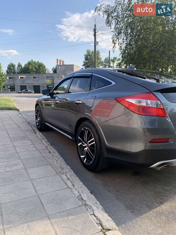 Внедорожник / Кроссовер Honda Crosstour 2014 в Каменском фото 4 Внедорожник / Кроссовер Honda Crosstour 2014 в Каменском