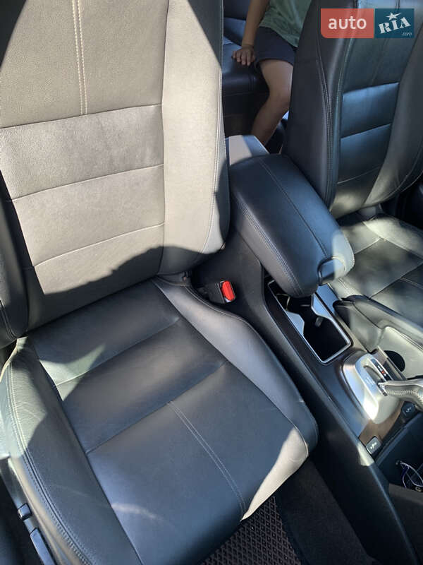 Внедорожник / Кроссовер Honda Crosstour 2014 в Каменском фото 24 Внедорожник / Кроссовер Honda Crosstour 2014 в Каменском