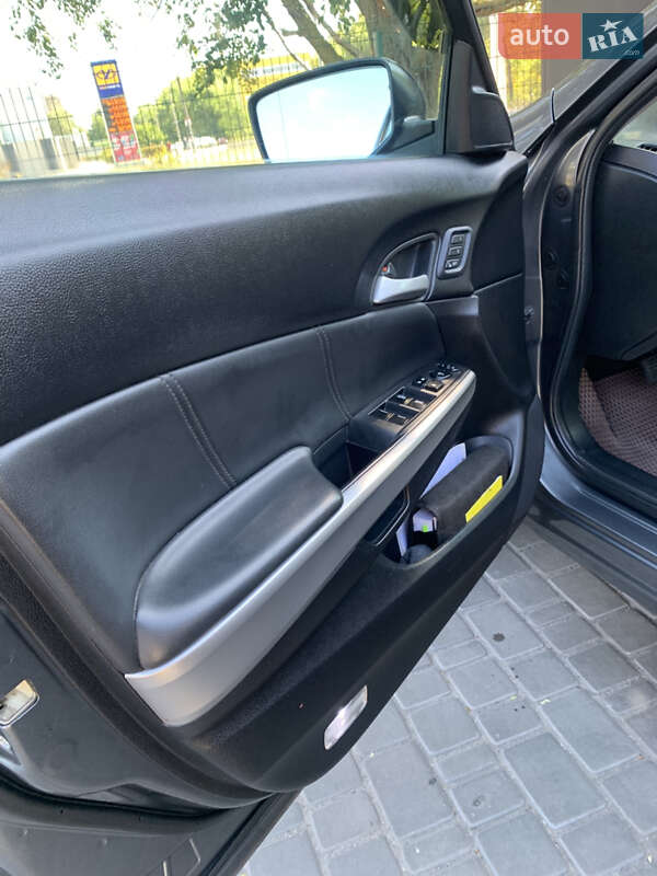 Внедорожник / Кроссовер Honda Crosstour 2014 в Каменском фото 35 Внедорожник / Кроссовер Honda Crosstour 2014 в Каменском