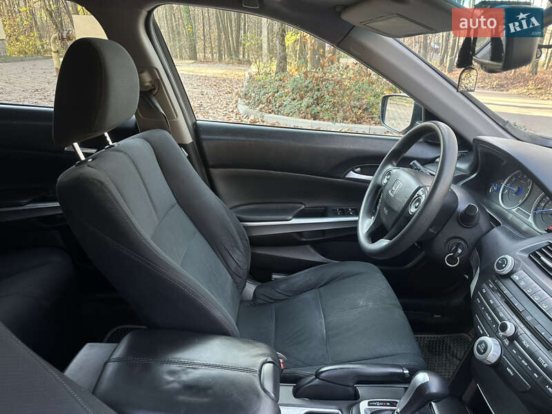 Позашляховик / Кросовер Honda Crosstour 2013 в Ужгороді