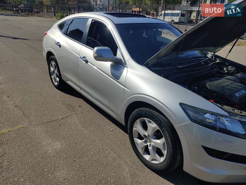 Внедорожник / Кроссовер Honda Crosstour 2011 в Николаеве