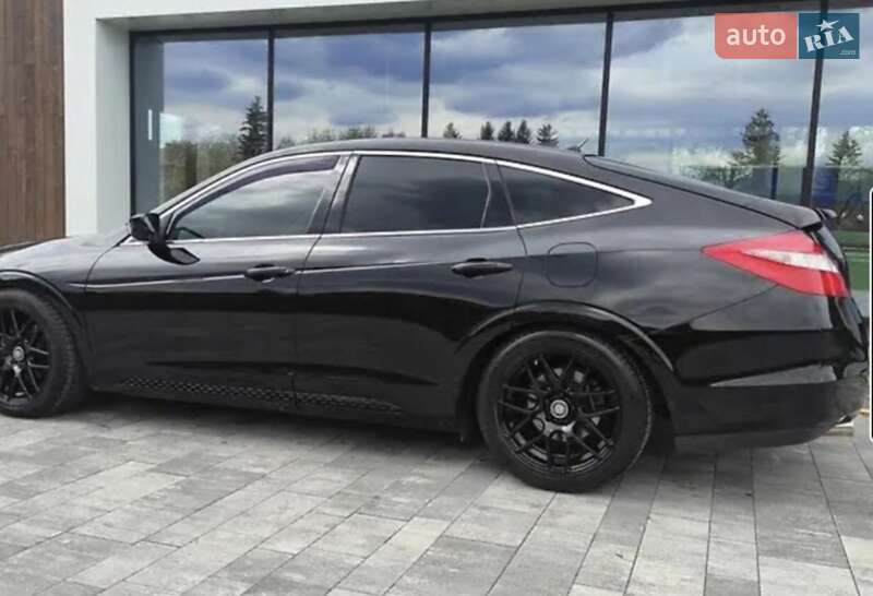 Позашляховик / Кросовер Honda Crosstour 2012 в Львові