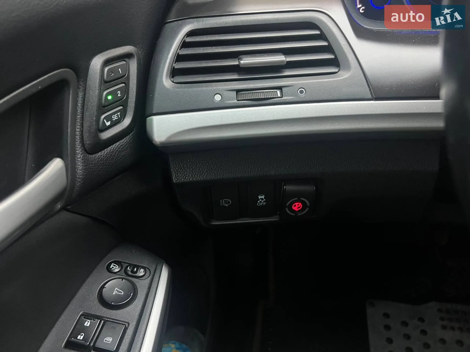 2013 Honda Crosstour - мініатюра 16