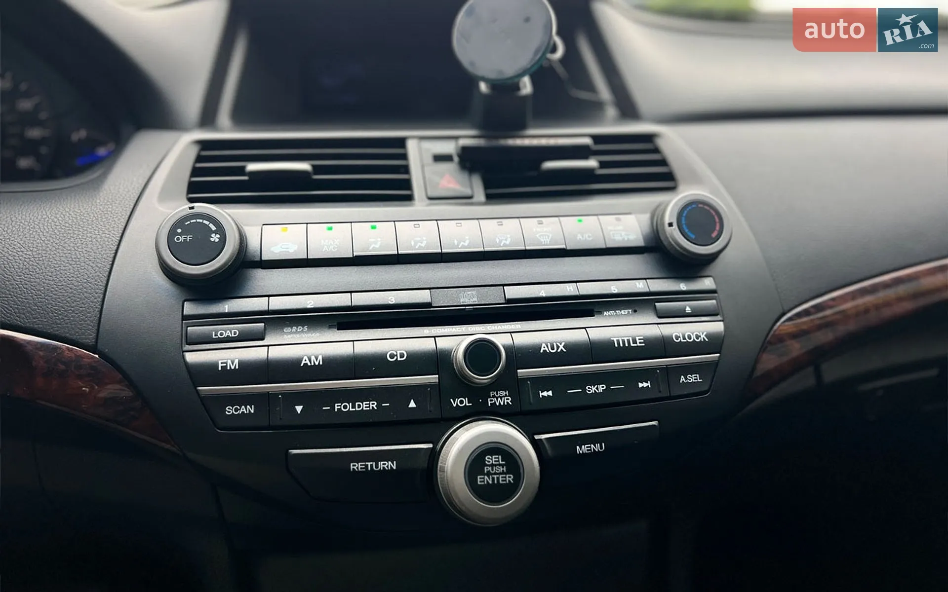 2012 Honda Crosstour - мініатюра 16