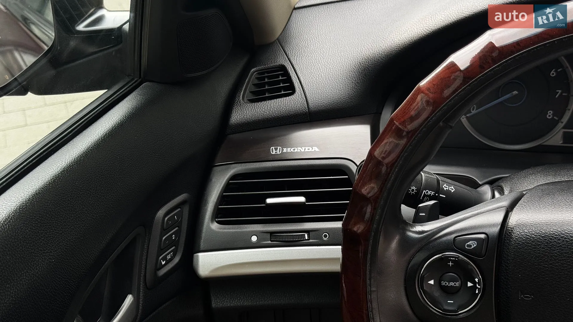 2013 Honda Crosstour - мініатюра 18