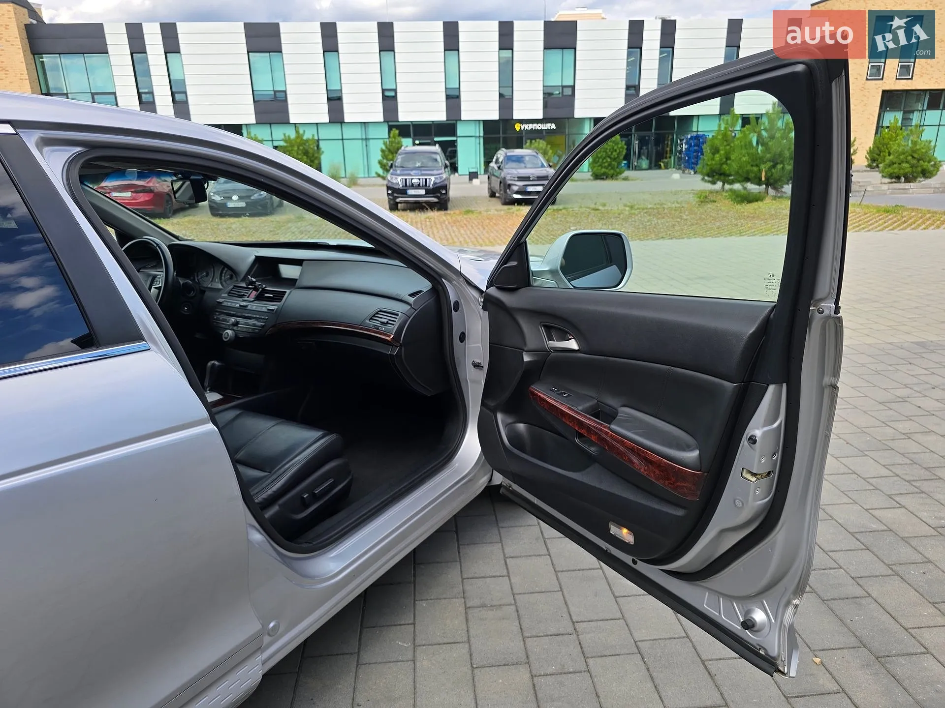 2011 Honda Crosstour - мініатюра 29