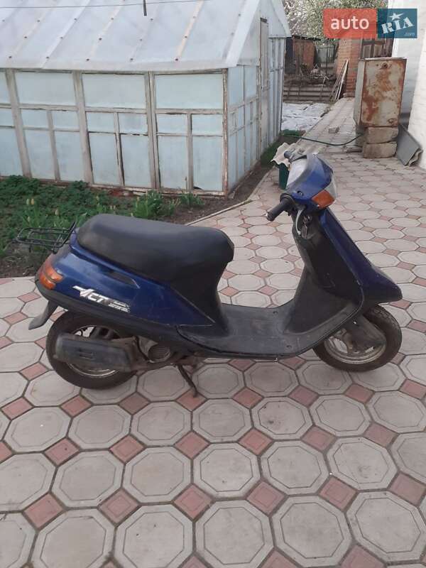 Макси-скутер Honda Dio AF-27 1996 в Гадяче