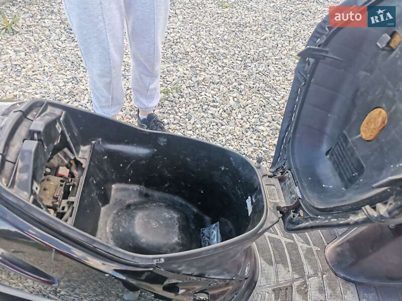 Вантажні моторолери, мотоцикли, скутери, мопеди Honda Dio AF-27 1996 в Івано-Франківську