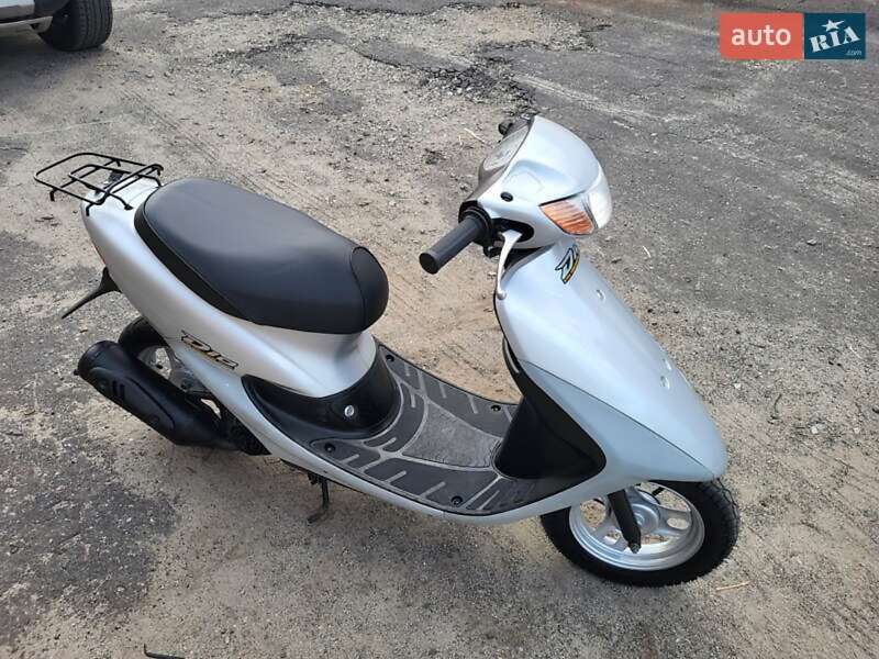 Грузовые мотороллеры, мотоциклы, скутеры, мопеды Honda Dio AF-34 2002 в Каневе фото 3 Грузовые мотороллеры, мотоциклы, скутеры, мопеды Honda Dio AF-34 2002 в Каневе