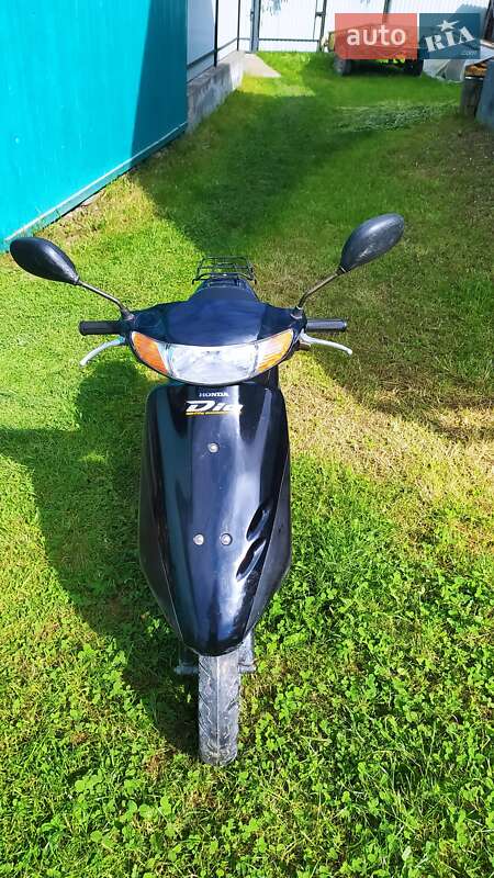 Макси-скутер Honda Dio AF-35 2004 в Путиле