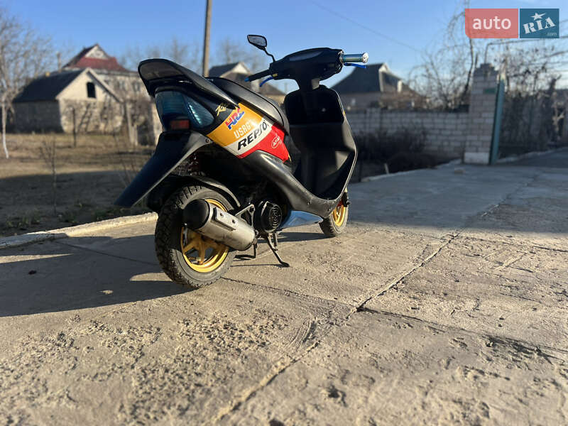 Мопеди Honda Dio AF-35 2004 в Вознесенську